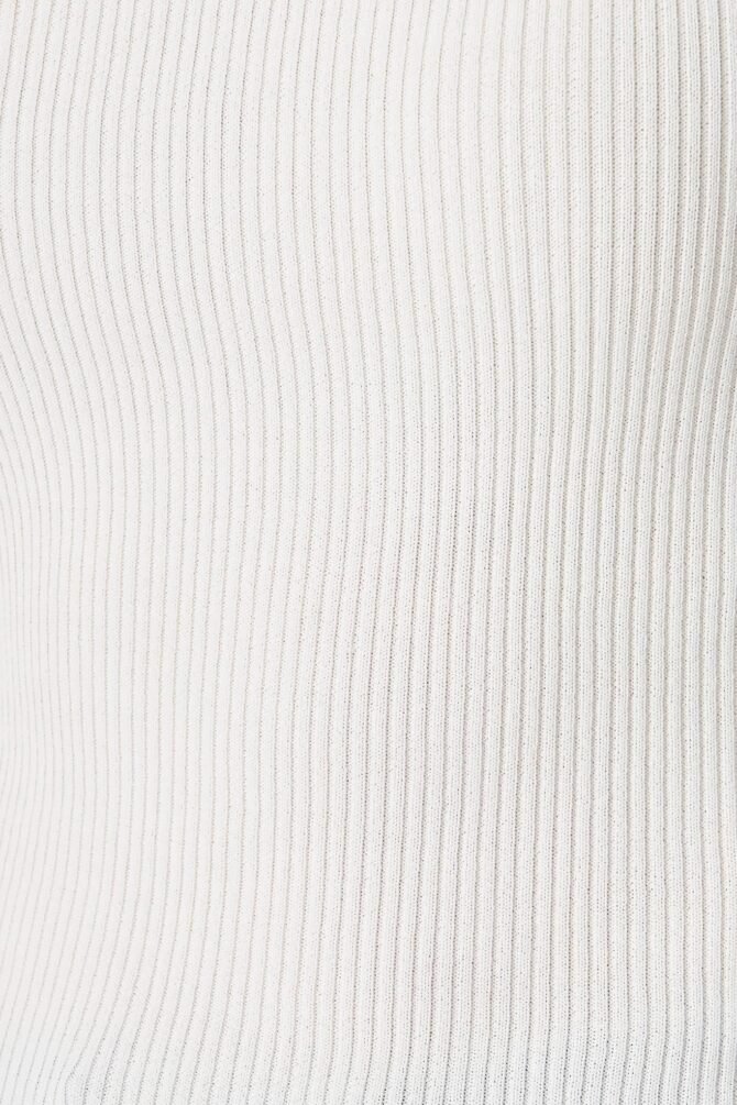 Top In White - Image 5