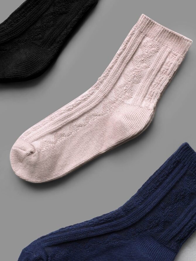 3 pairs Plain Textured Mid-Calf Socks - Image 7