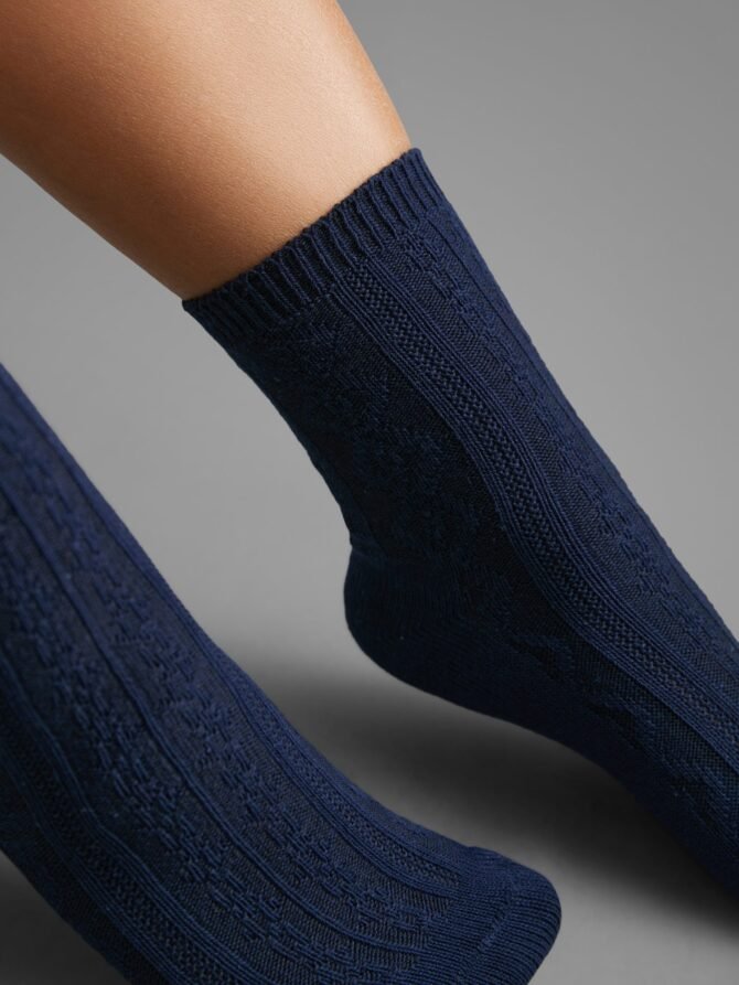 3 pairs Plain Textured Mid-Calf Socks - Image 6