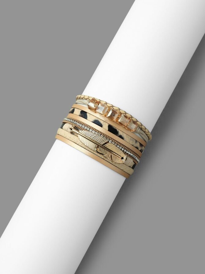 Multi-Layer Feather With Beads Bracelet - Image 6