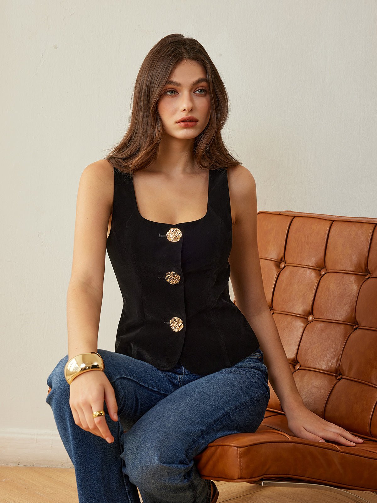 Velvet Metal-Button Vest - Image 4