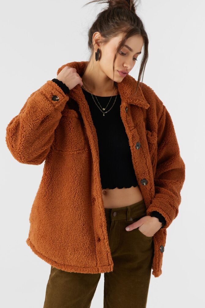 HIGH PILE OVERSIZED FLEECE JACKET