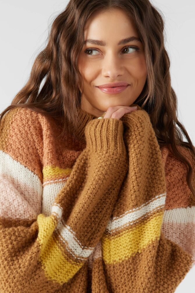 MOCKNECK OVERSIZED SWEATER - Image 4